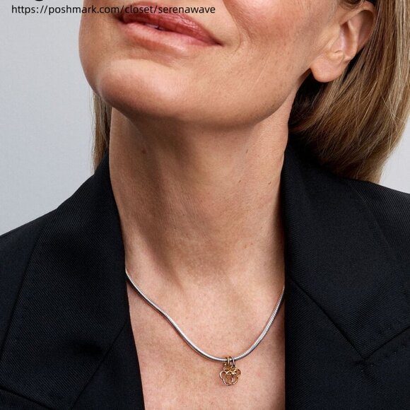 Pandora Disney Mickey Mouse & Minnie Mouse Splittable Dangle Charm - Picture 2 of 2